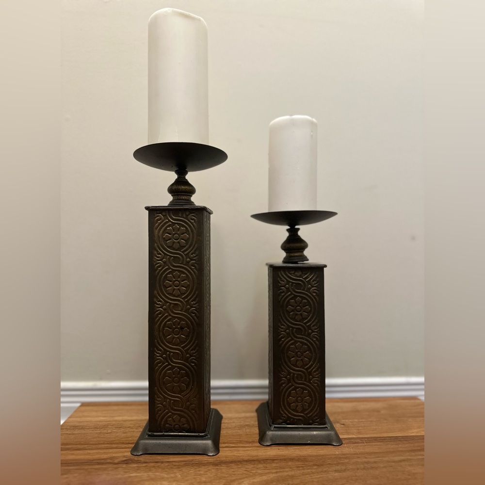 Decorative Metal Candle Holders (Set of 2)